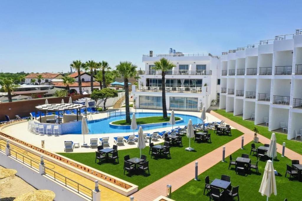 Mimoza Beachfront Hotel & Restaurant Famagusta (Northern Cyprus) Bagian luar foto