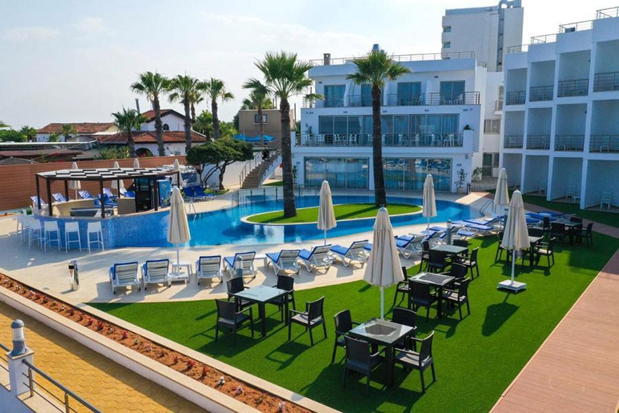 Mimoza Beachfront Hotel & Restaurant Famagusta (Northern Cyprus) Bagian luar foto