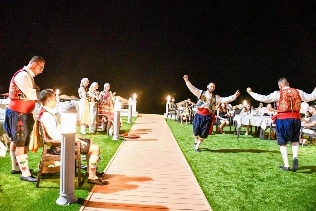 Mimoza Beachfront Hotel & Restaurant Famagusta (Northern Cyprus) Bagian luar foto