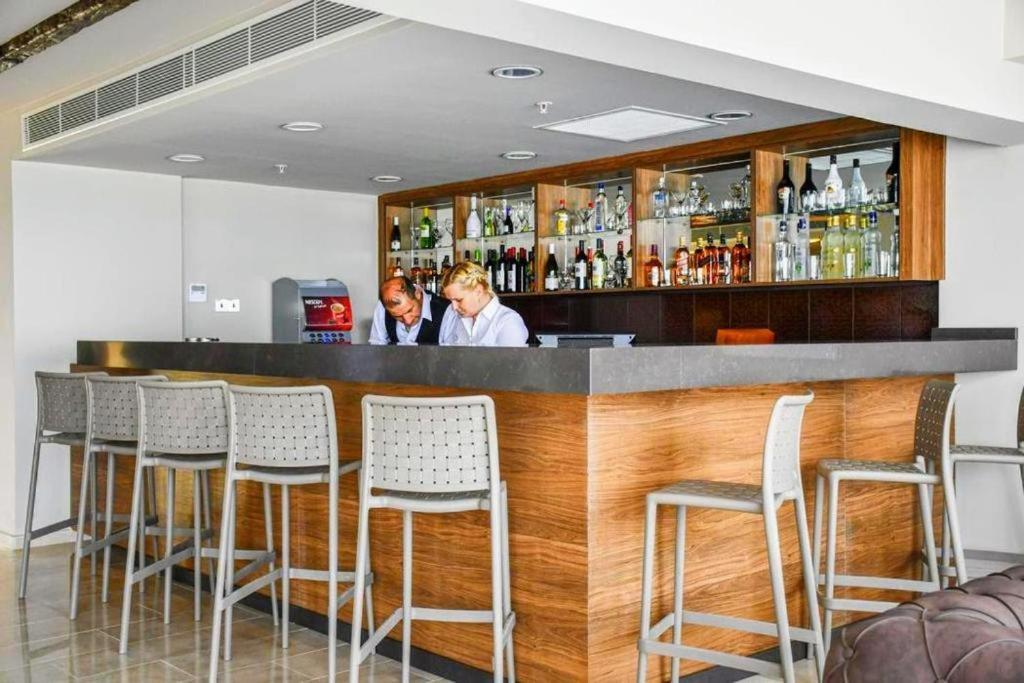 Mimoza Beachfront Hotel & Restaurant Famagusta (Northern Cyprus) Bagian luar foto